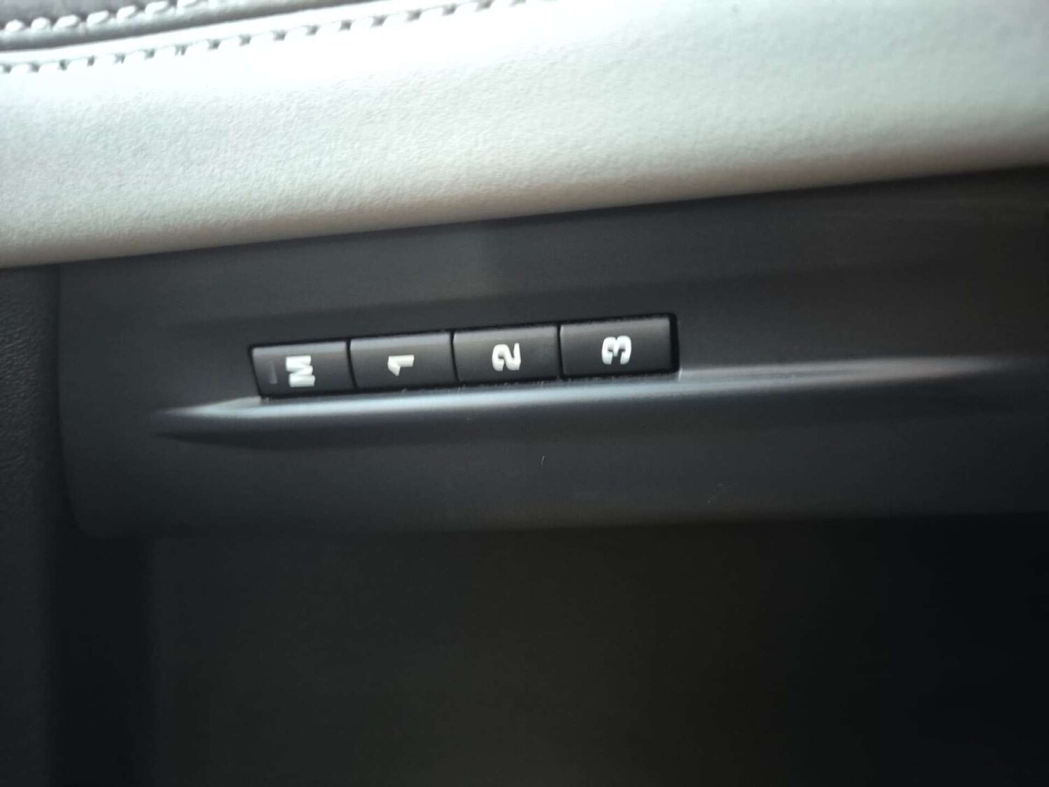 Used Land Rover Range Rover Evoque 2019 for sale - 76659855: Photo 32