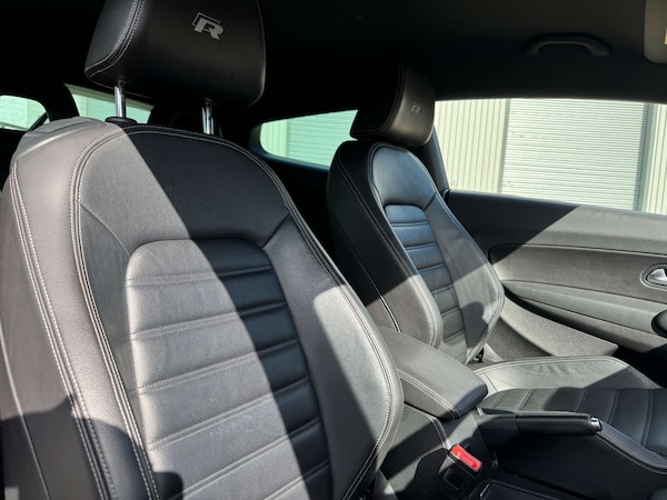 Used Volkswagen Scirocco 2017 for sale - 76277496: Photo 12