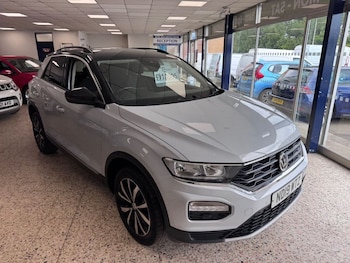 Used Volkswagen T-Roc 2019 for sale - 79254261: Photo