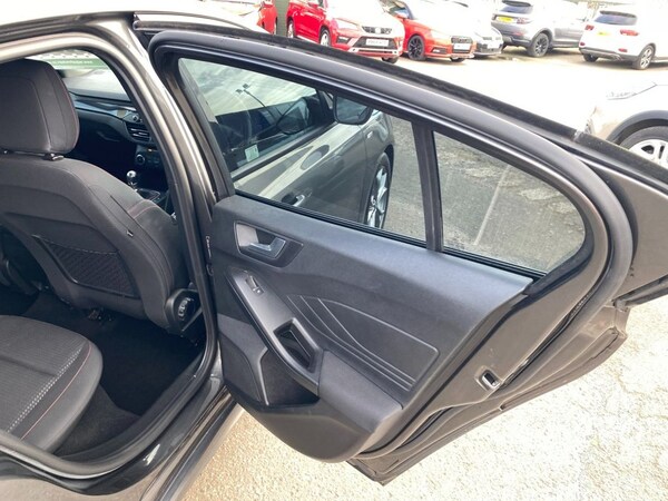 Used Ford Focus 2019 for sale - 75985848: Photo 31