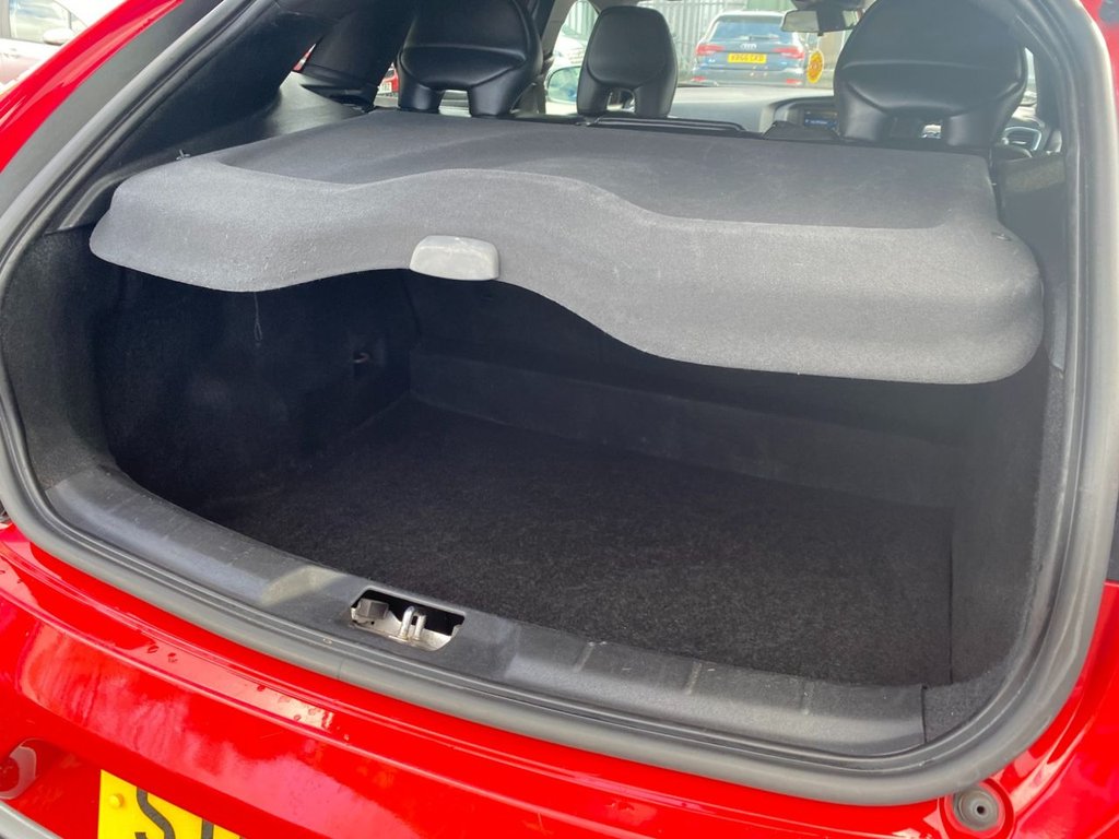 Used Volvo V40 2014 for sale - 78124487: Photo 14