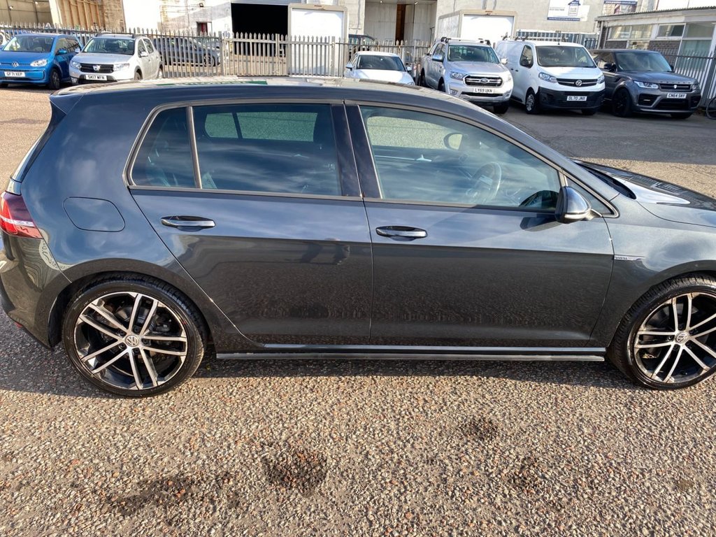 Used Volkswagen Golf 2014 for sale - 76900463: Photo 10