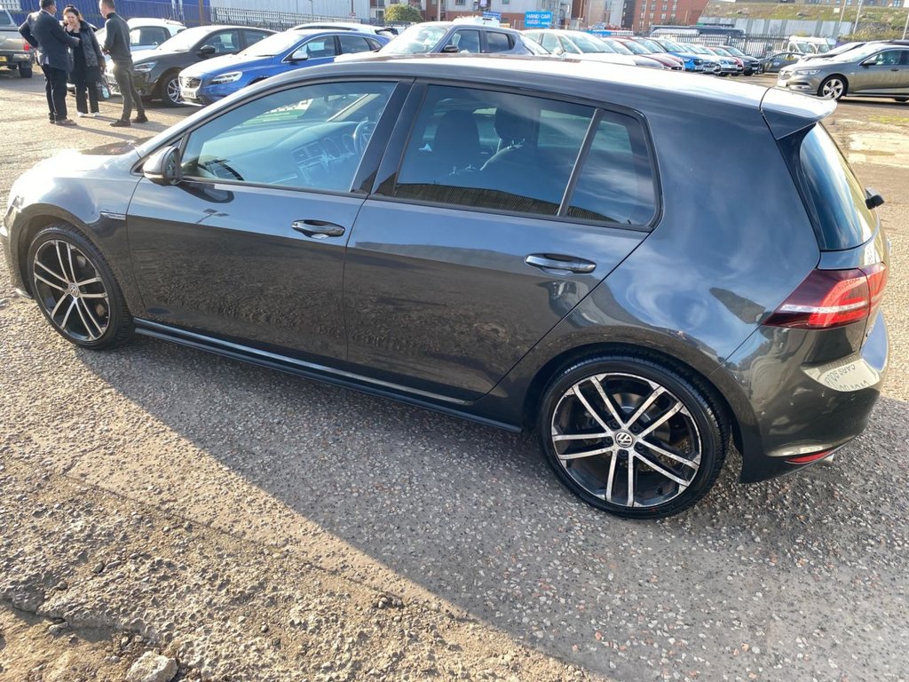 Used Volkswagen Golf 2014 for sale - 76900463: Photo 15
