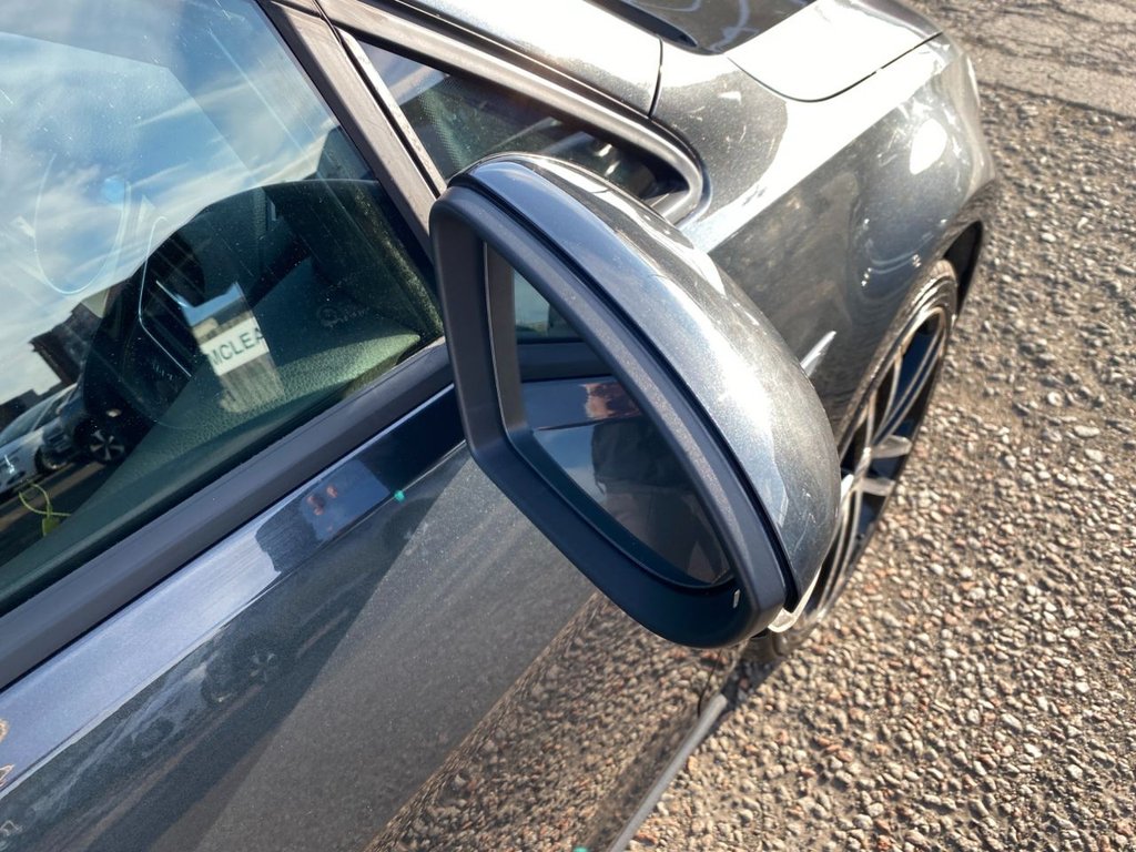 Used Volkswagen Golf 2014 for sale - 76900463: Photo 20