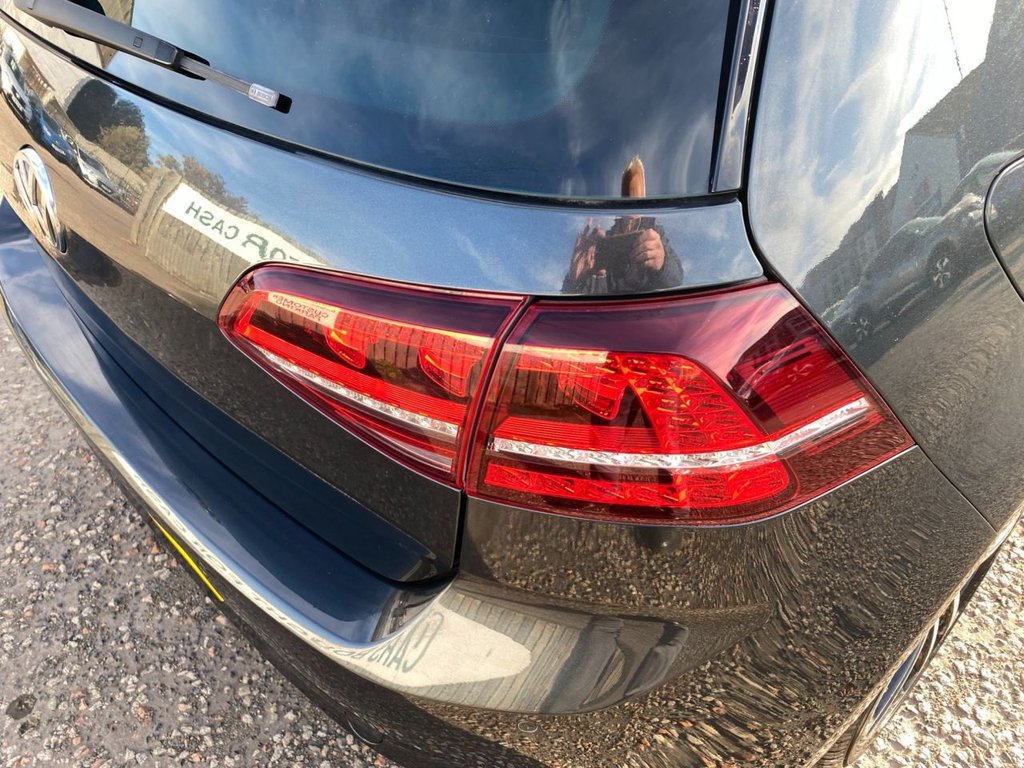 Used Volkswagen Golf 2014 for sale - 76900463: Photo 22