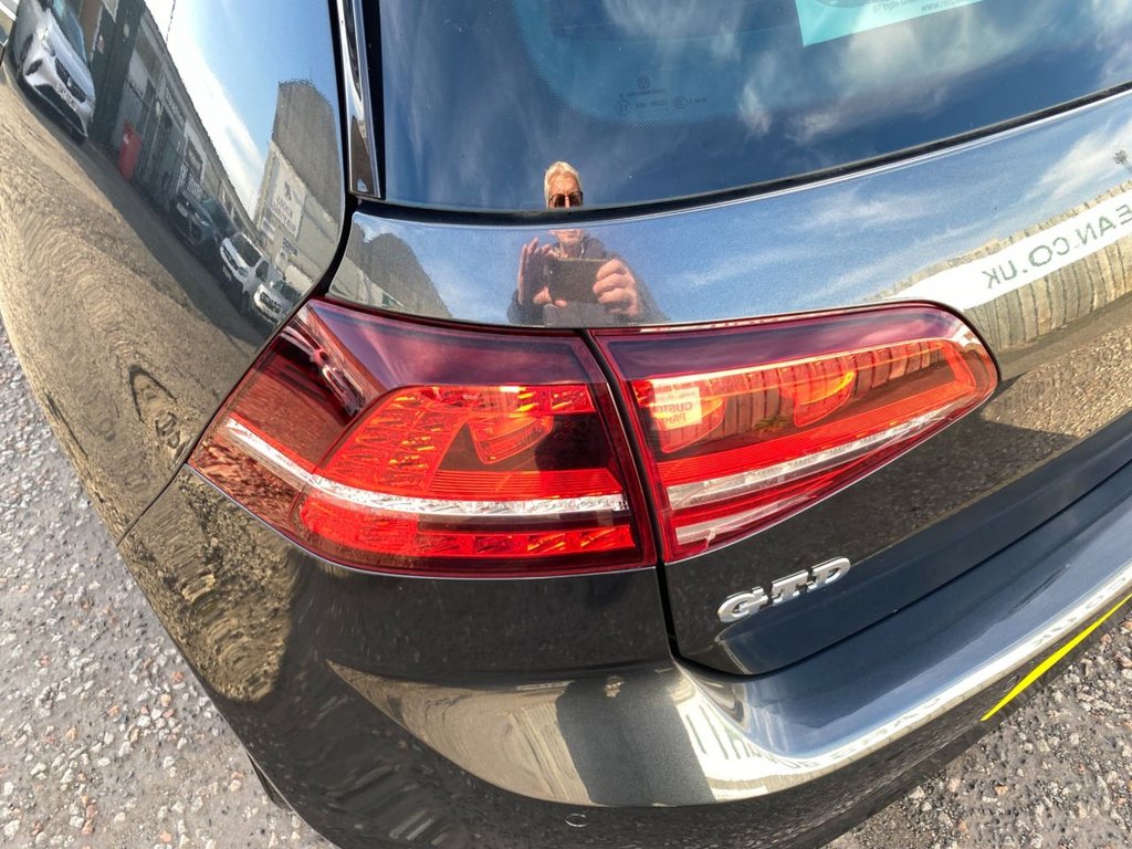 Used Volkswagen Golf 2014 for sale - 76900463: Photo 23