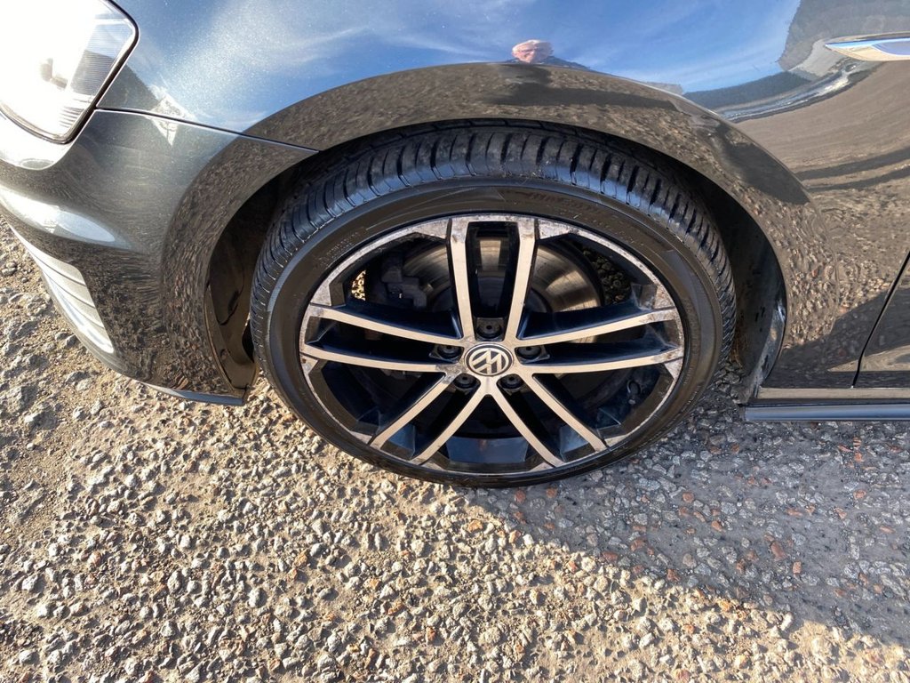 Used Volkswagen Golf 2014 for sale - 76900463: Photo 26