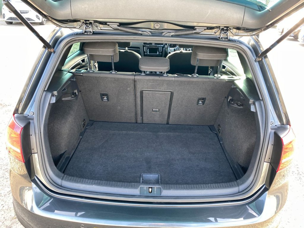 Used Volkswagen Golf 2014 for sale - 76900463: Photo 31