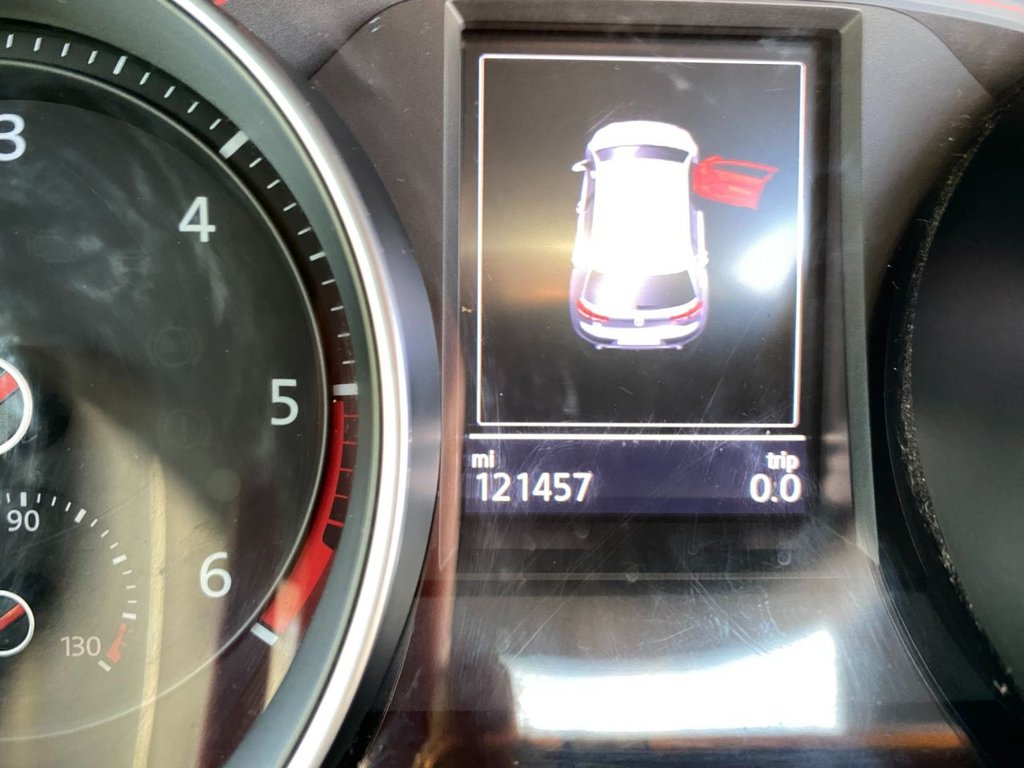 Used Volkswagen Golf 2014 for sale - 76900463: Photo 39