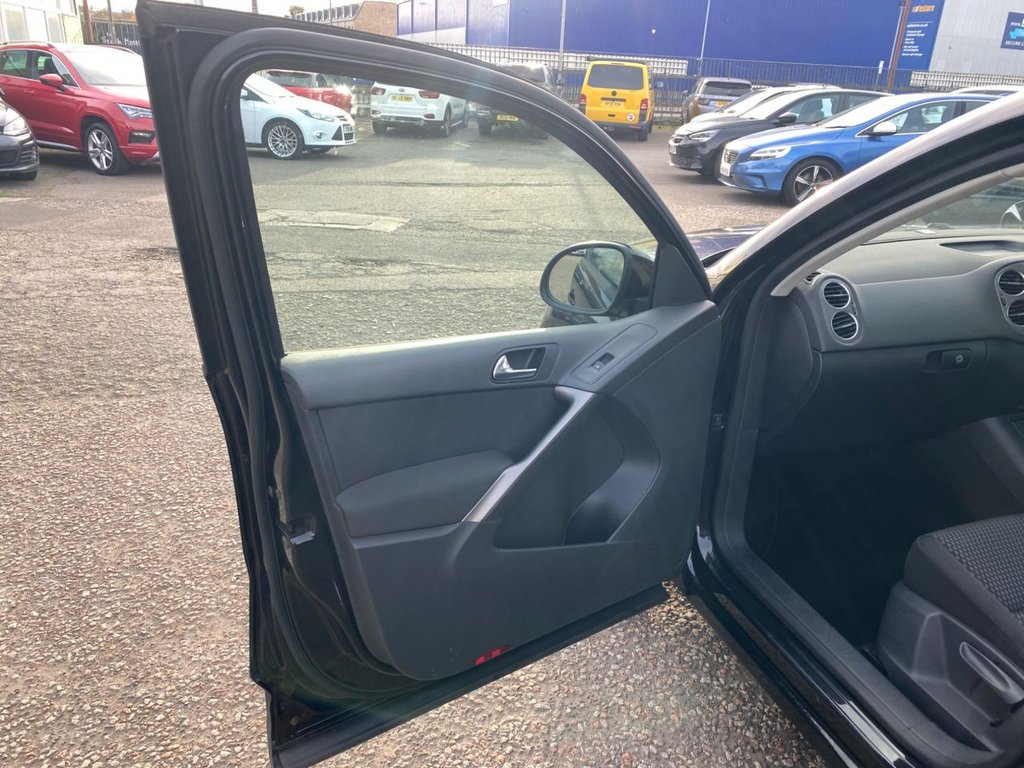 Used Volkswagen Tiguan 2009 for sale - 76356594: Photo 26