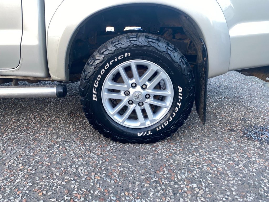 Used Toyota Hilux 2014 for sale - 76642409: Photo 12