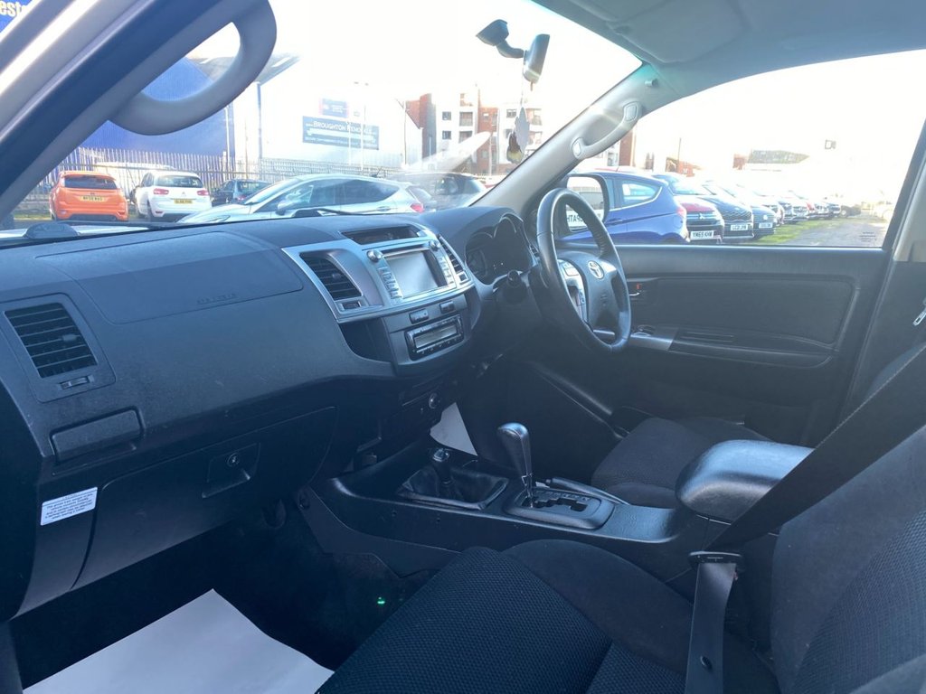 Used Toyota Hilux 2014 for sale - 76642409: Photo 13