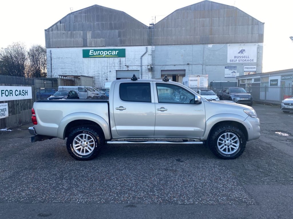 Used Toyota Hilux 2014 for sale - 76642409: Photo 8