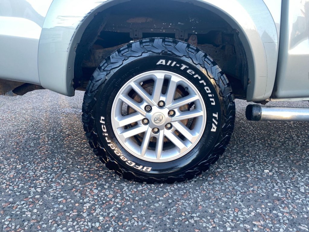 Used Toyota Hilux 2014 for sale - 76642409: Photo 9
