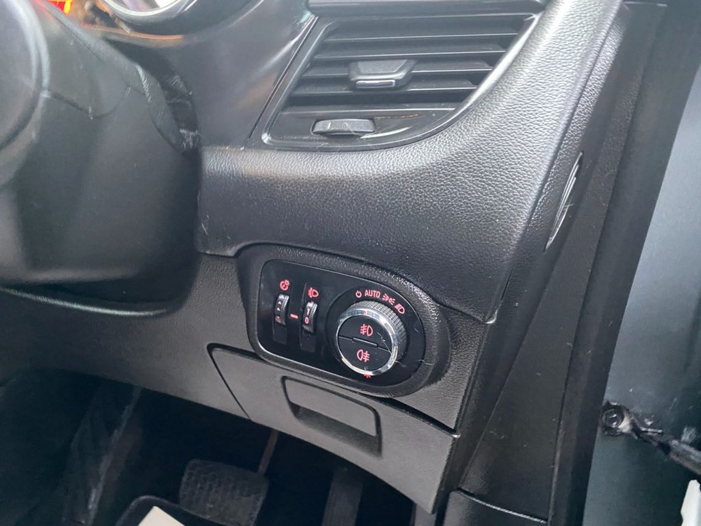 Used Vauxhall Zafira Tourer 2014 for sale - 77212620: Photo 18