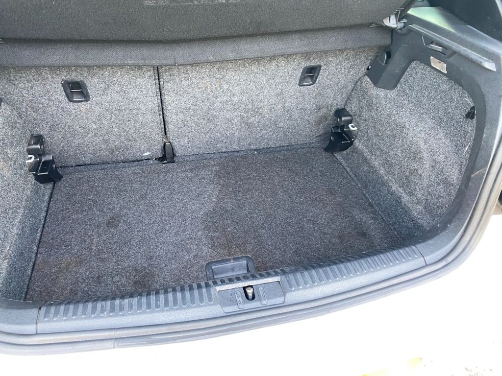 Used Volkswagen Polo 2013 for sale - 77583534: Photo 11