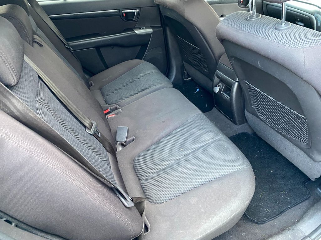 Used Hyundai Santa Fe 2010 for sale - 76430353: Photo 10