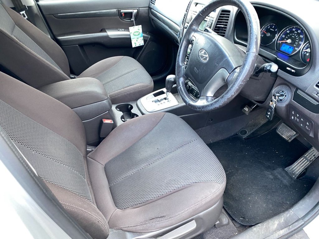 Used Hyundai Santa Fe 2010 for sale - 76430353: Photo 11