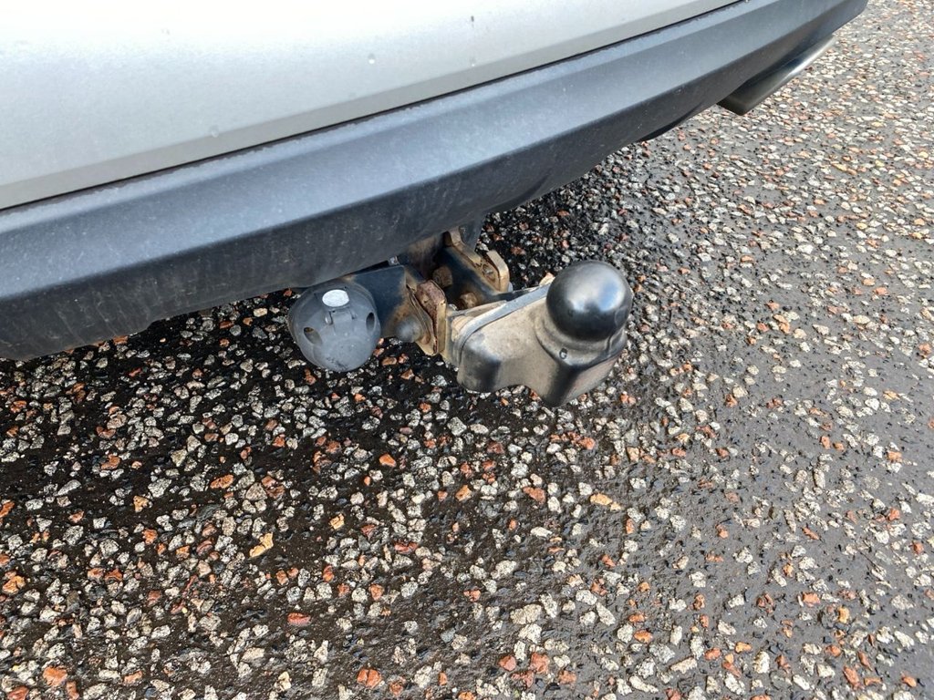 Used Hyundai Santa Fe 2010 for sale - 76430353: Photo 6