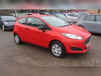 Used Ford Fiesta 2015 for sale - 76317099: Photo 2