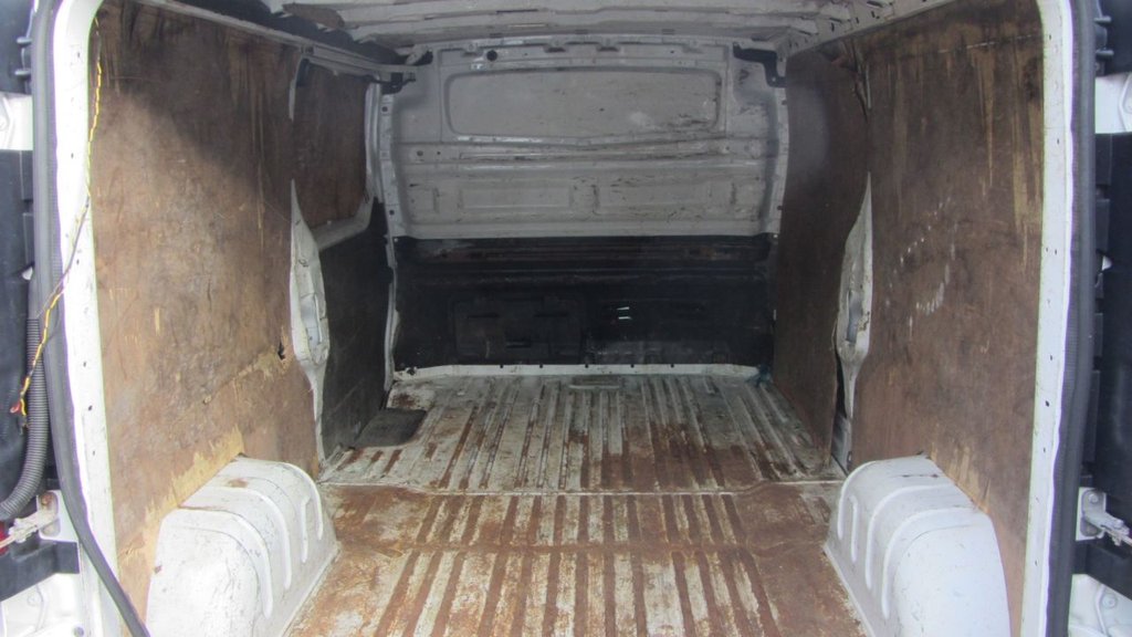 Used Vauxhall Vivaro 2018 for sale - 78043909: Photo 4