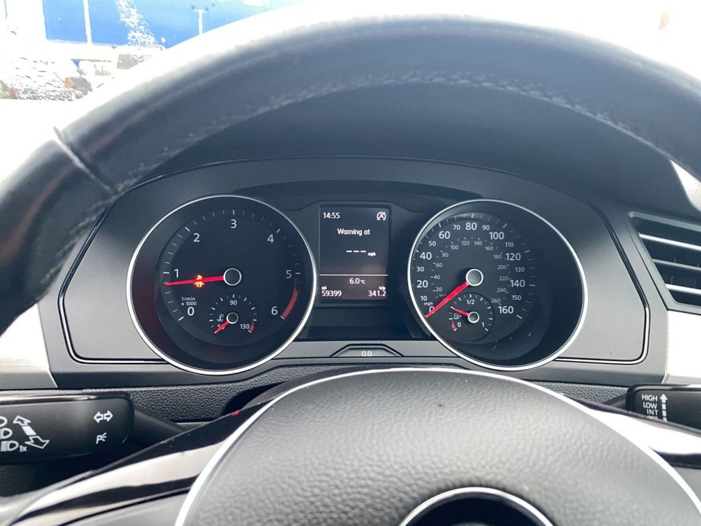 Used Volkswagen Passat 2015 for sale - 76570234: Photo 9