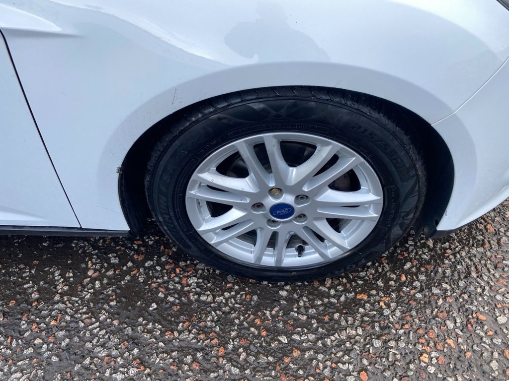 Used Ford Focus 2012 for sale - 76901098: Photo 18