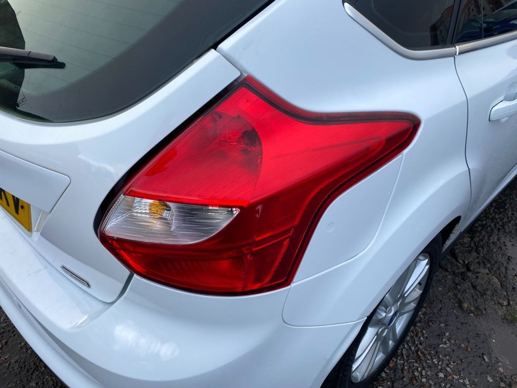 Used Ford Focus 2012 for sale - 76901098: Photo 21