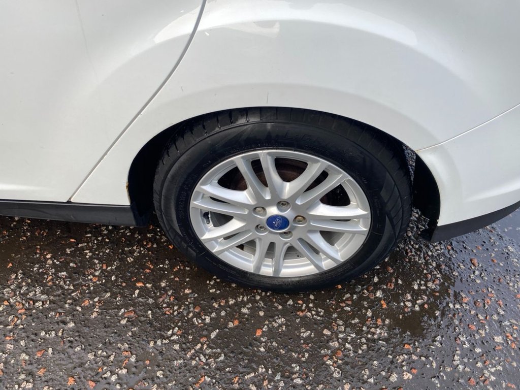 Used Ford Focus 2012 for sale - 76901098: Photo 23