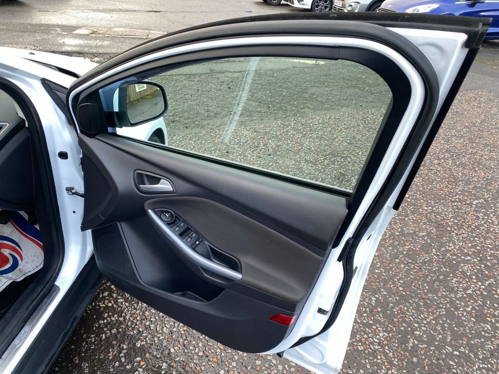 Used Ford Focus 2012 for sale - 76901098: Photo 30