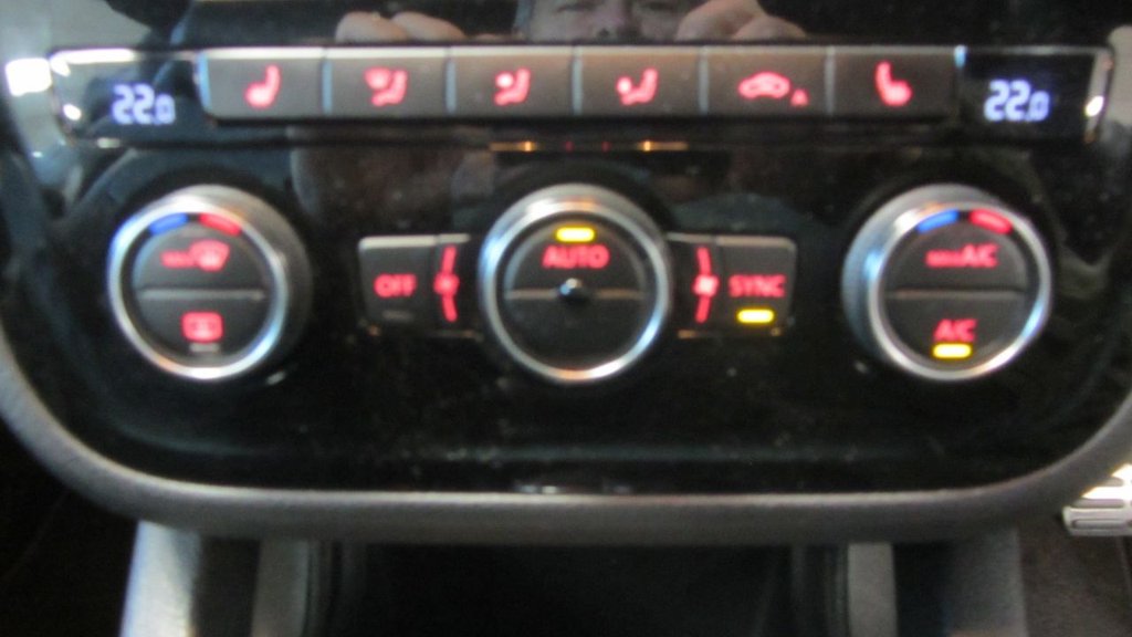 Used Volkswagen Scirocco 2017 for sale - 77188630: Photo 24