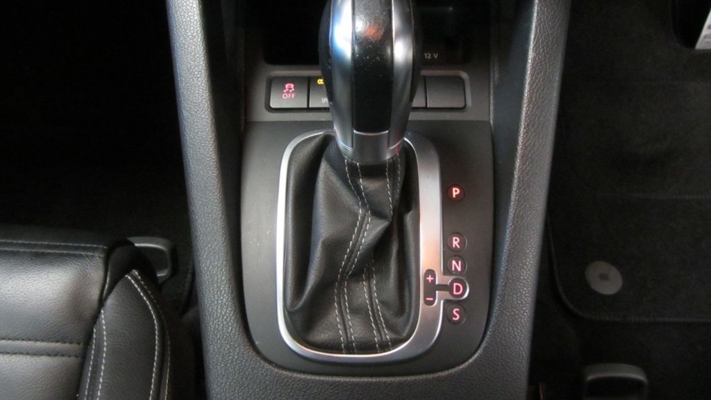 Used Volkswagen Scirocco 2017 for sale - 77188630: Photo 25