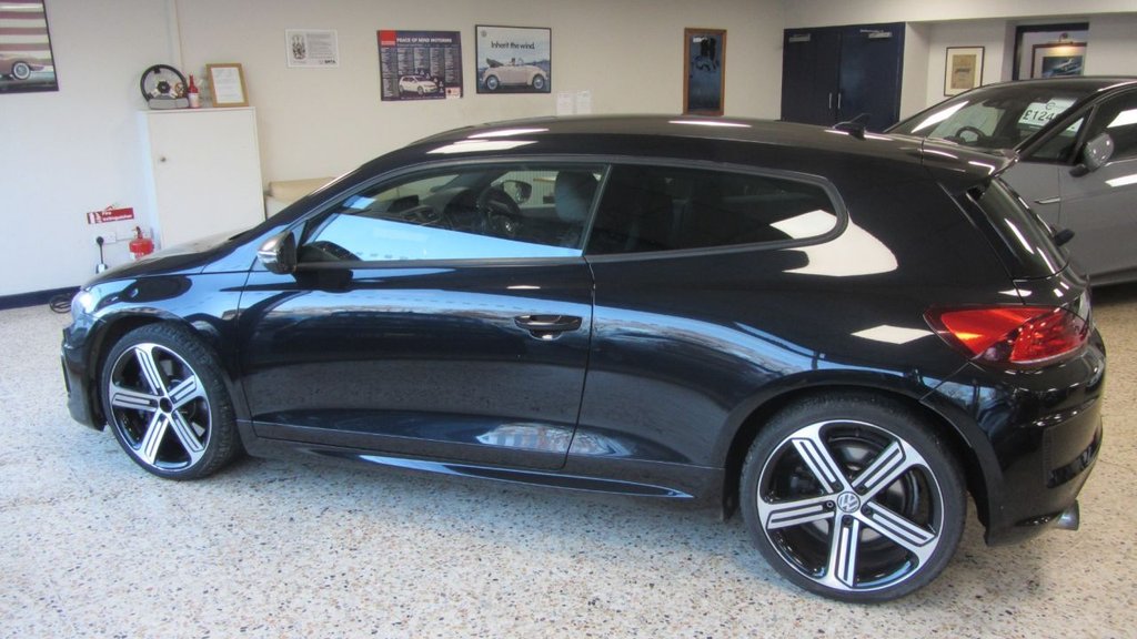 Used Volkswagen Scirocco 2017 for sale - 77188630: Photo 3