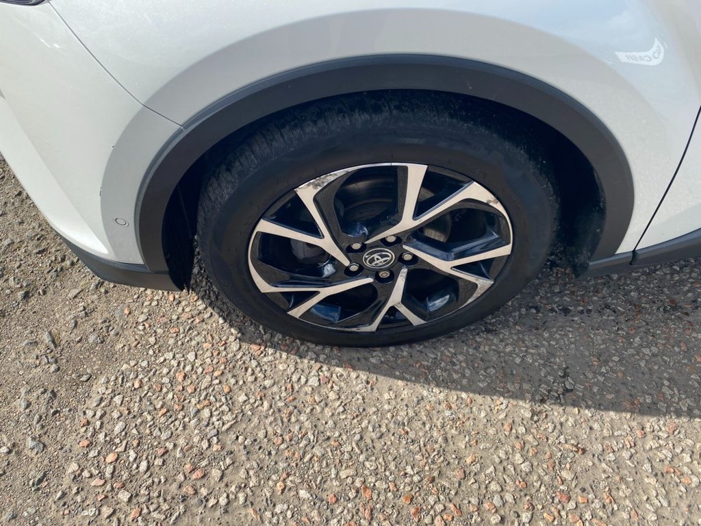 Used Toyota C-HR 2018 for sale - 78145123: Photo 11