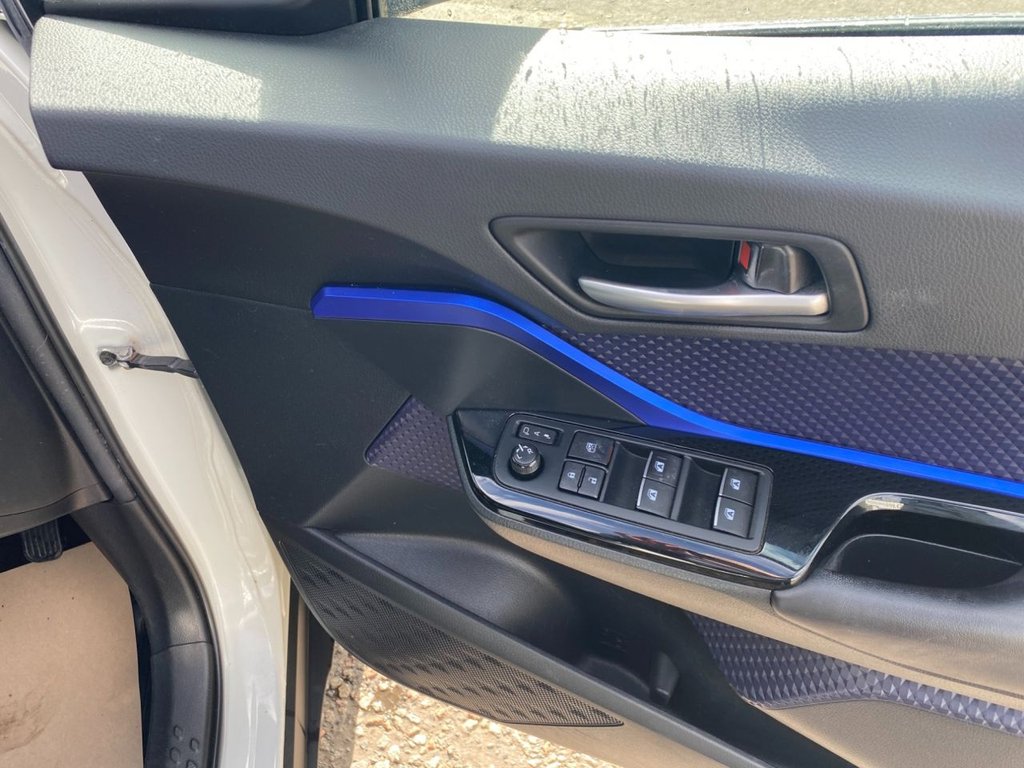 Used Toyota C-HR 2018 for sale - 78145123: Photo 16