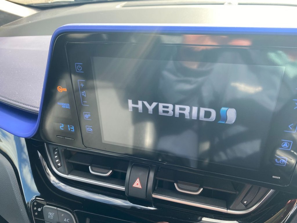 Used Toyota C-HR 2018 for sale - 78145123: Photo 17