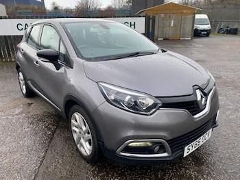 Used Renault Captur 2015 for sale - 77905326: Photo