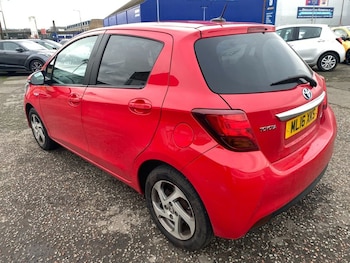 Used Toyota Yaris 2016 for sale - 77483480: Photo