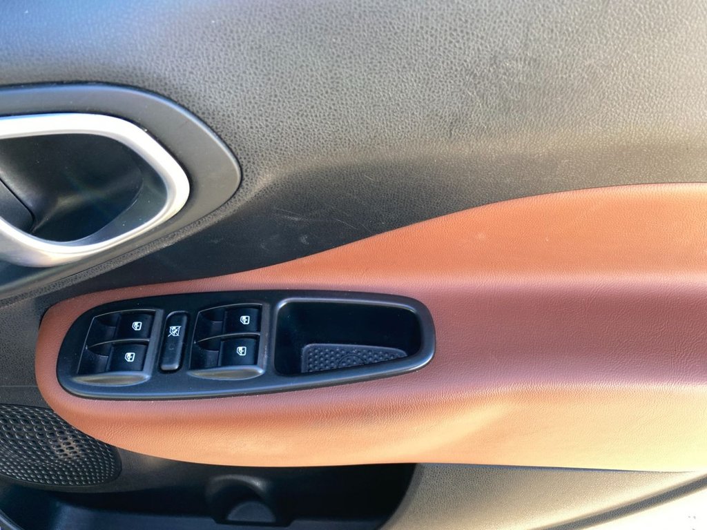 Used Fiat 500L 2015 for sale - 75947408: Photo 14