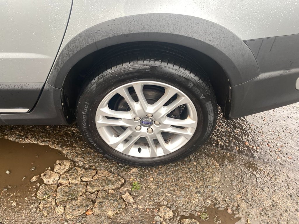 Used Volvo XC70 2015 for sale - 76482159: Photo 23