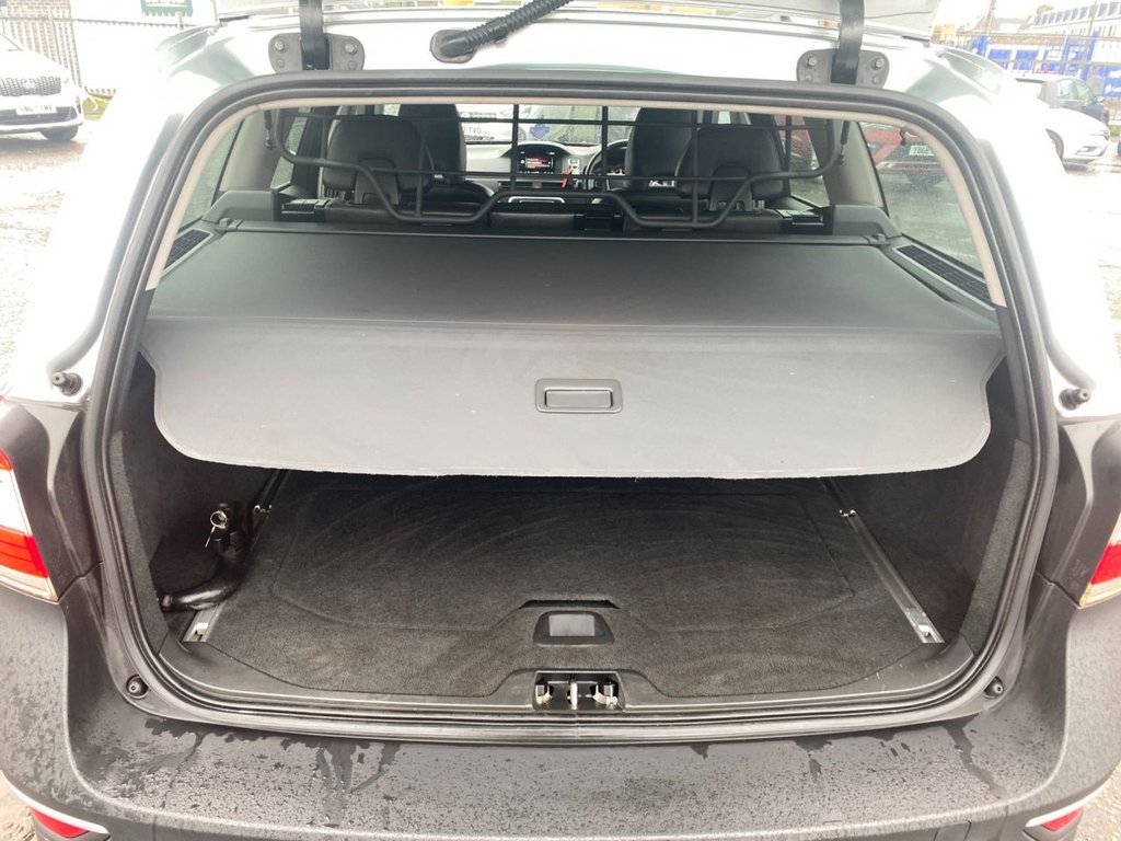 Used Volvo XC70 2015 for sale - 76482159: Photo 30