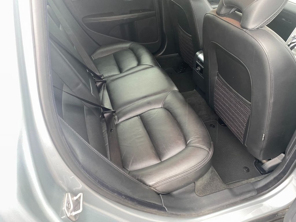 Used Volvo XC70 2015 for sale - 76482159: Photo 32