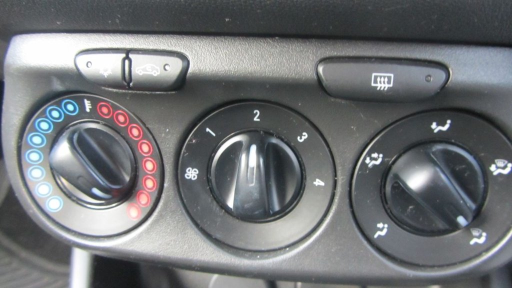 Used Vauxhall Corsa 2017 for sale - 76595882: Photo 31