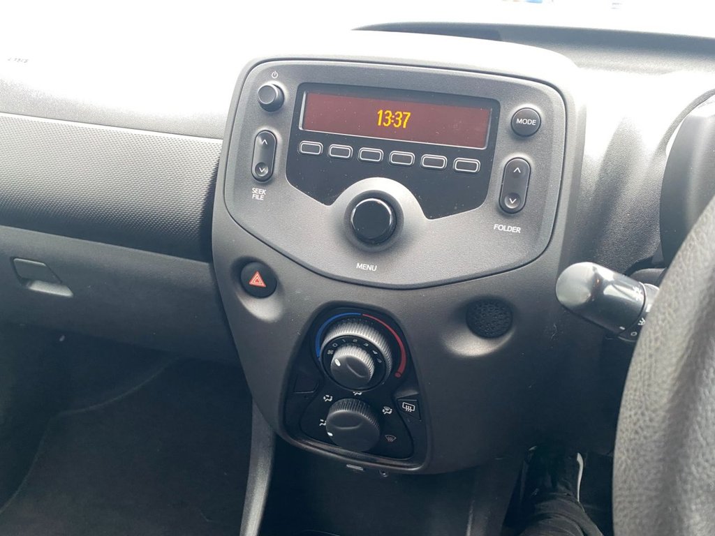 Used Toyota AYGO 2014 for sale - 77384640: Photo 13