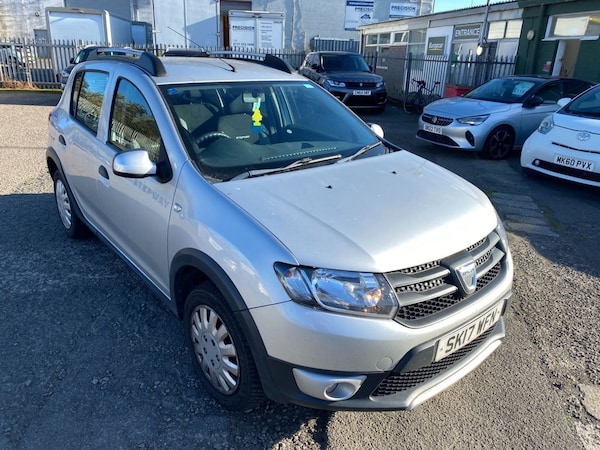 Used Dacia Sandero Stepway 2017 for sale - 76245314: Photo 1