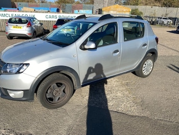 Used Dacia Sandero Stepway 2017 for sale - 76245314: Photo 4