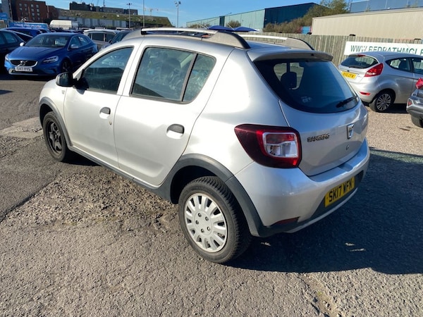 Used Dacia Sandero Stepway 2017 for sale - 76245314: Photo 5