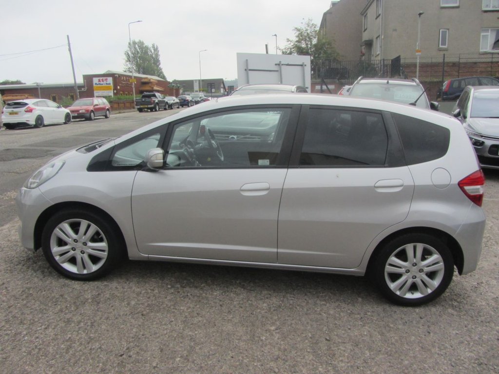 Used Honda Jazz 2015 for sale - 76376310: Photo 11