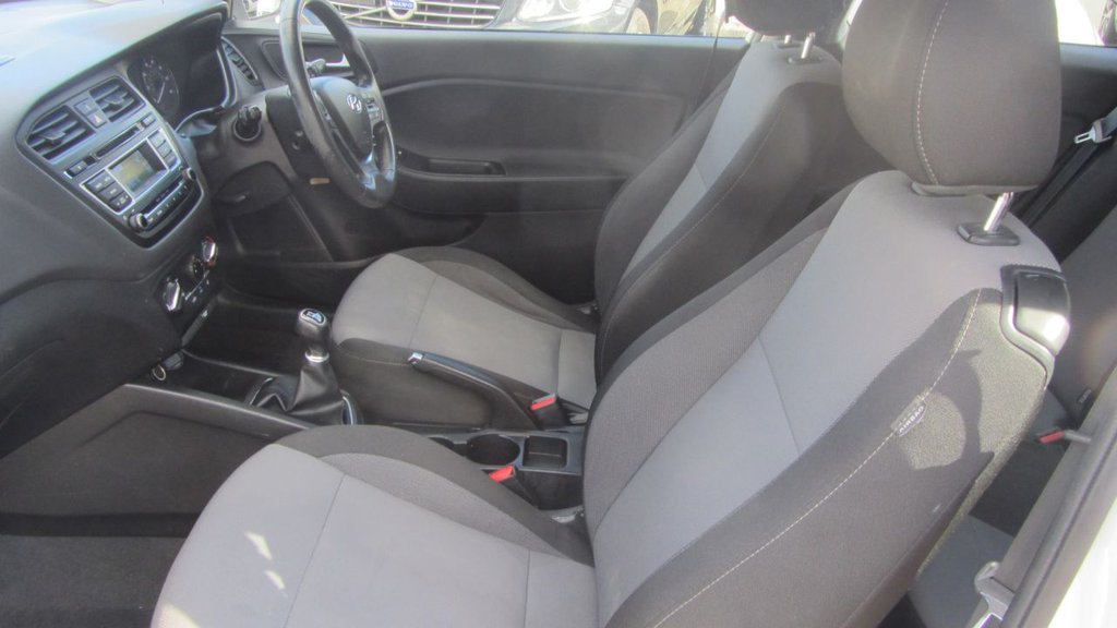 Used Hyundai i20 2017 for sale - 76023647: Photo 19
