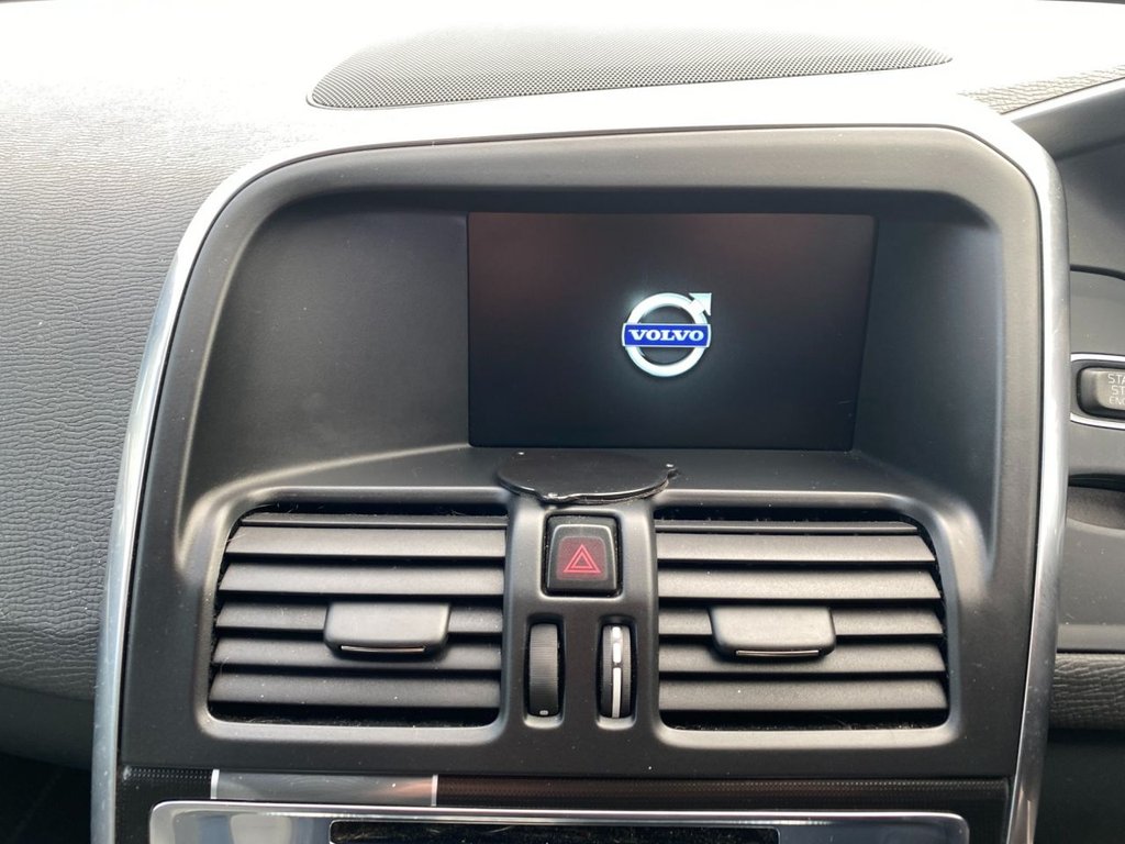 Used Volvo XC60 2015 for sale - 76686557: Photo 15